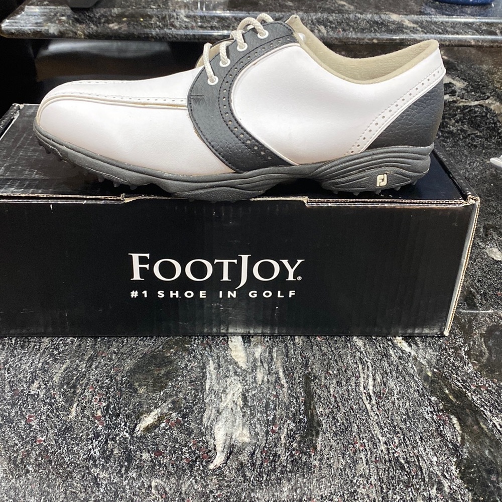 Women’s Oxford golf shoes